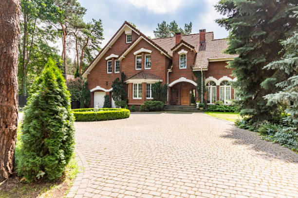 Best Local Driveway Pavers  in Como, MS
